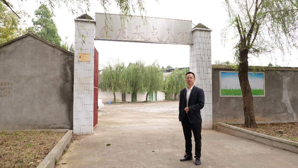 最美乡村教师丨谢明:默默耕耘,无私奉献