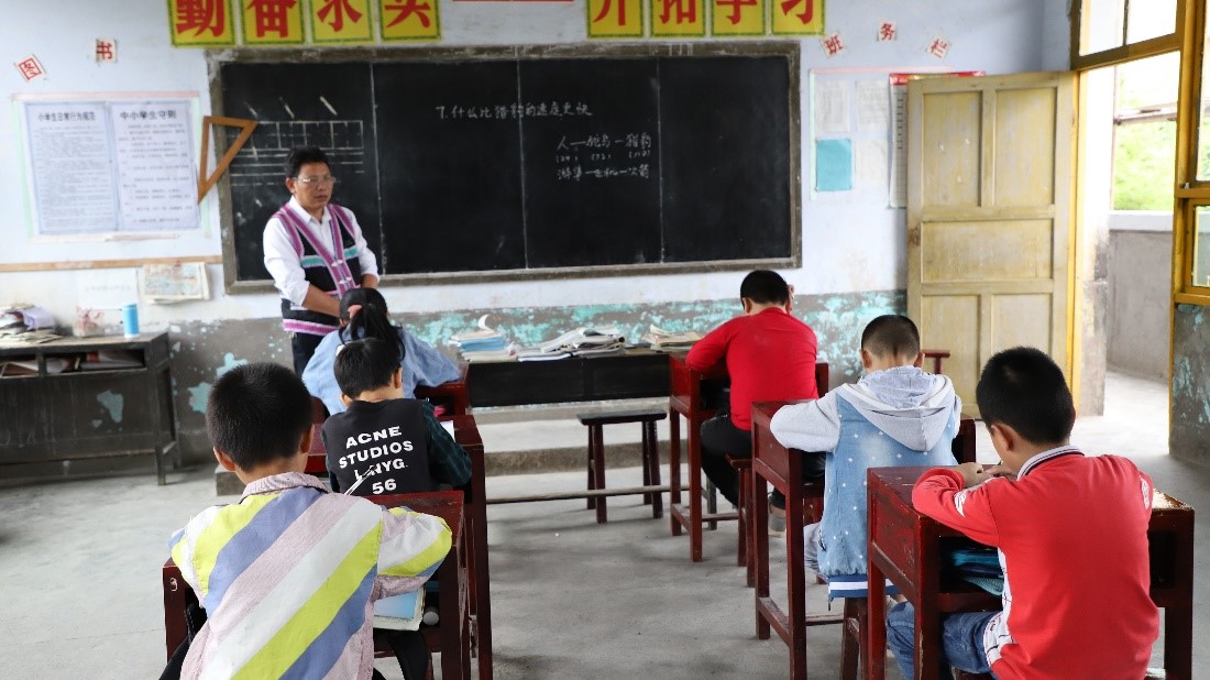 最美乡村教师丨熊启华:做学生的知心人