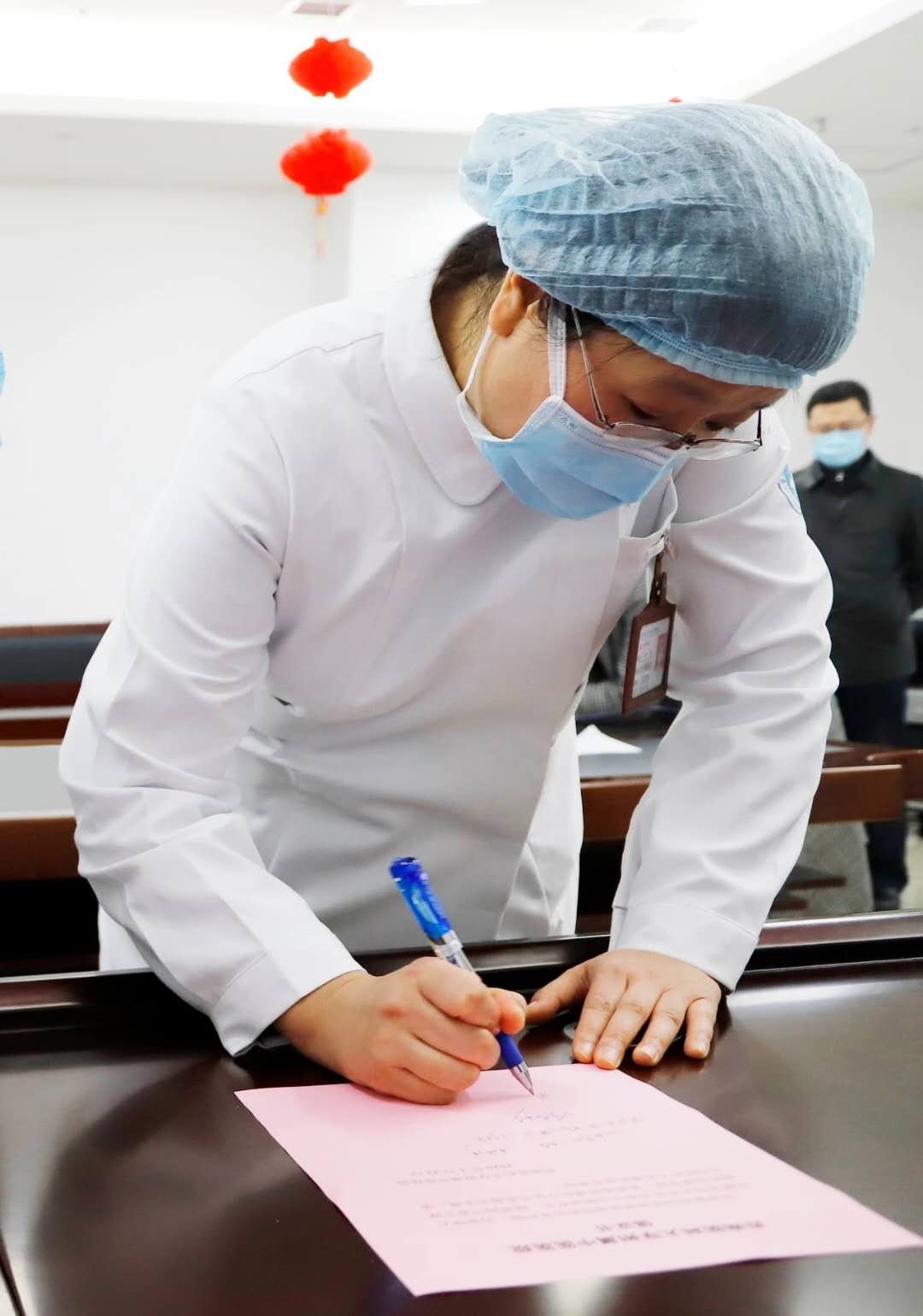 【38战疫巾帼英雄】罗英：错过“非典”，这次我一定要去武汉！