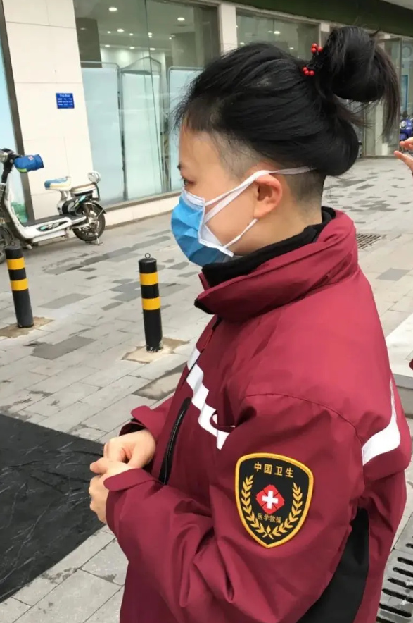【38战疫巾帼英雄】闫秋竹：自己的言传身教，就是孩子最好的榜样！