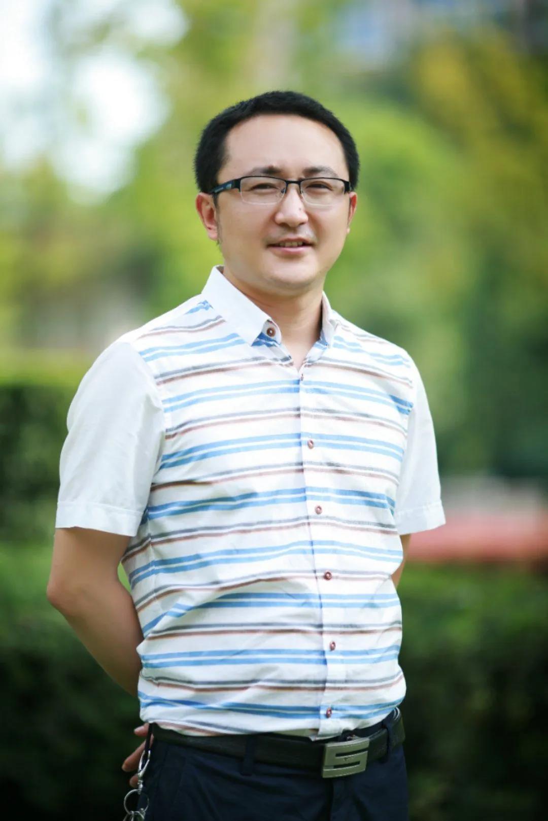王晓刚.jpg 王晓刚.jpg