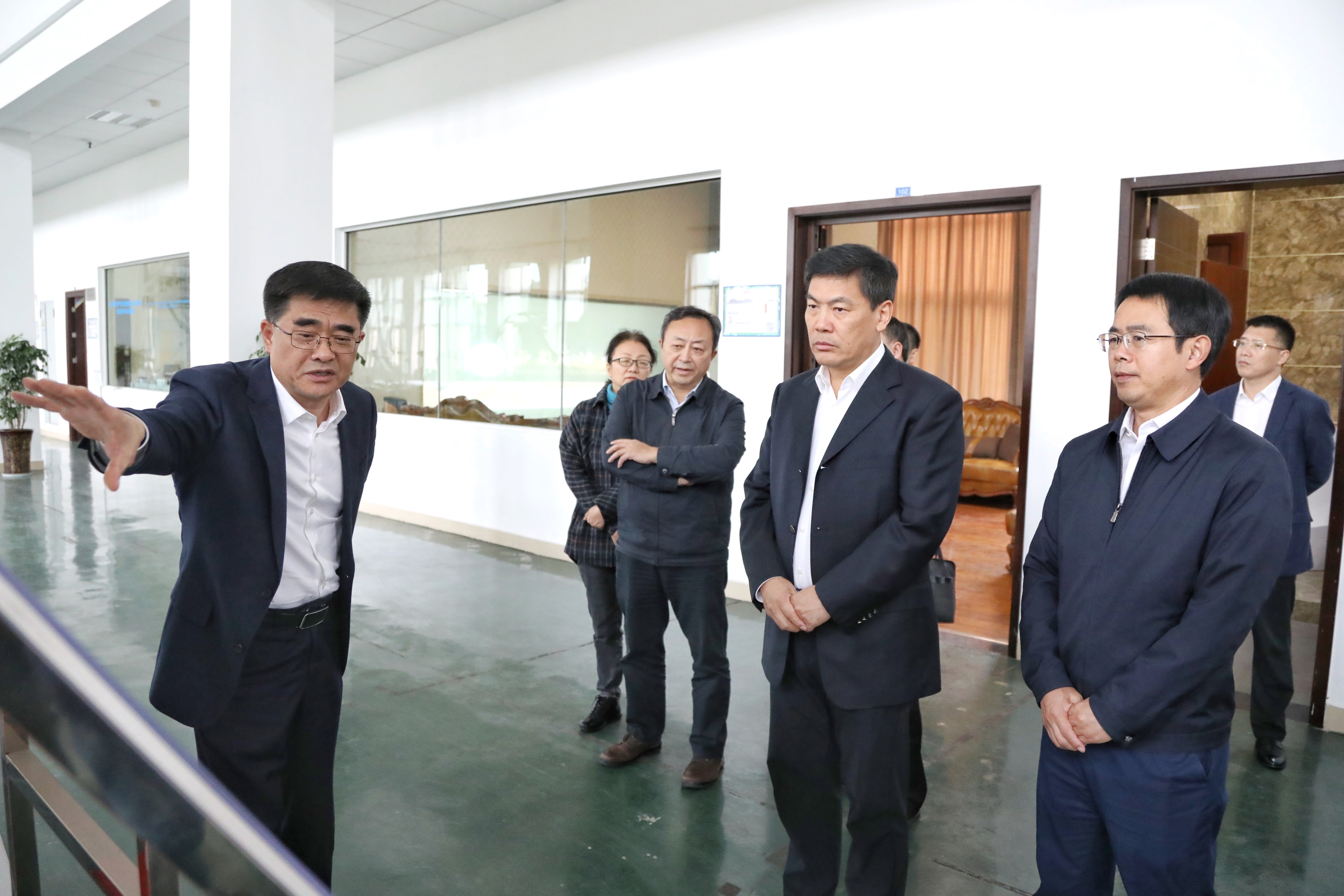 罗强在西南石油大学调研座谈时强调：建设一流能源大学 服务国家能源安全战略