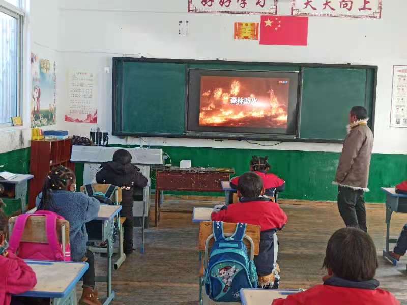 德格县：“三严三化”竭力抓实森林草原防灭火工作
