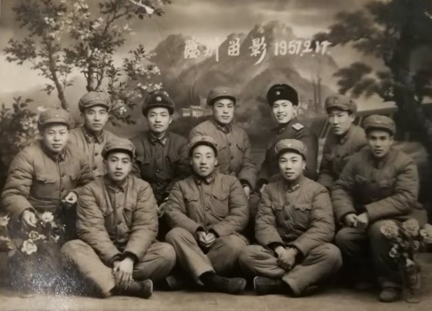 做一名最听话的战士——记西南医科大学抗美援朝老兵李效东