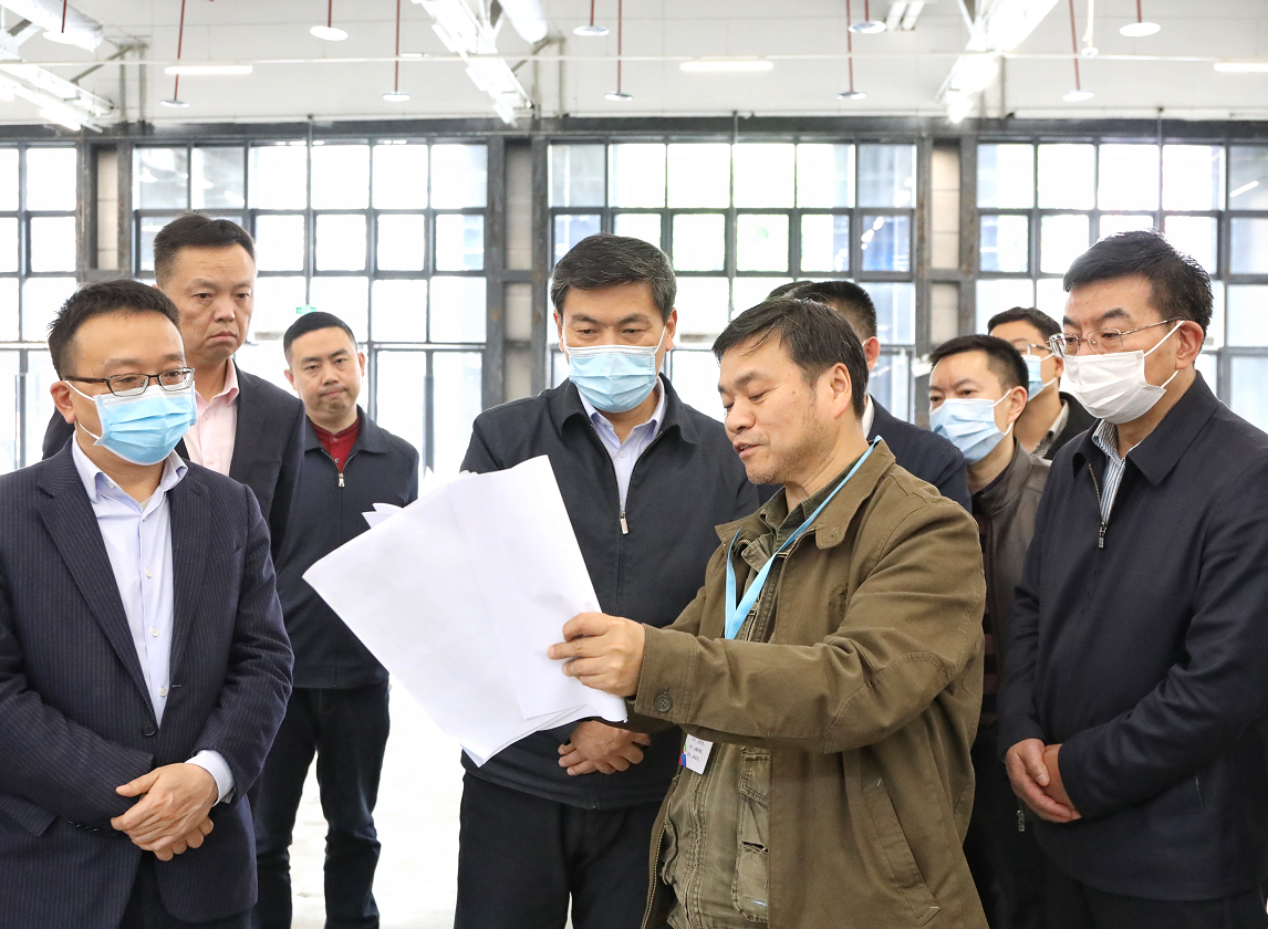罗强现场办公检查大艺展筹备情况时强调:坚持安全第一 务实高效推进