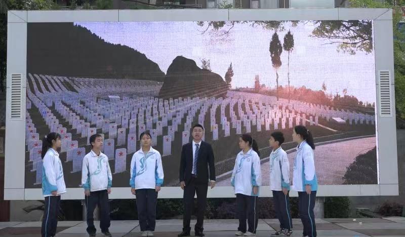 通江县涪阳中学：利用情景音乐剧开展红色教育