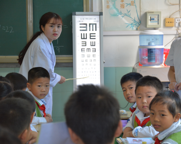 南江县文庙小学:开展“爱眼护眼”系列主题活动
