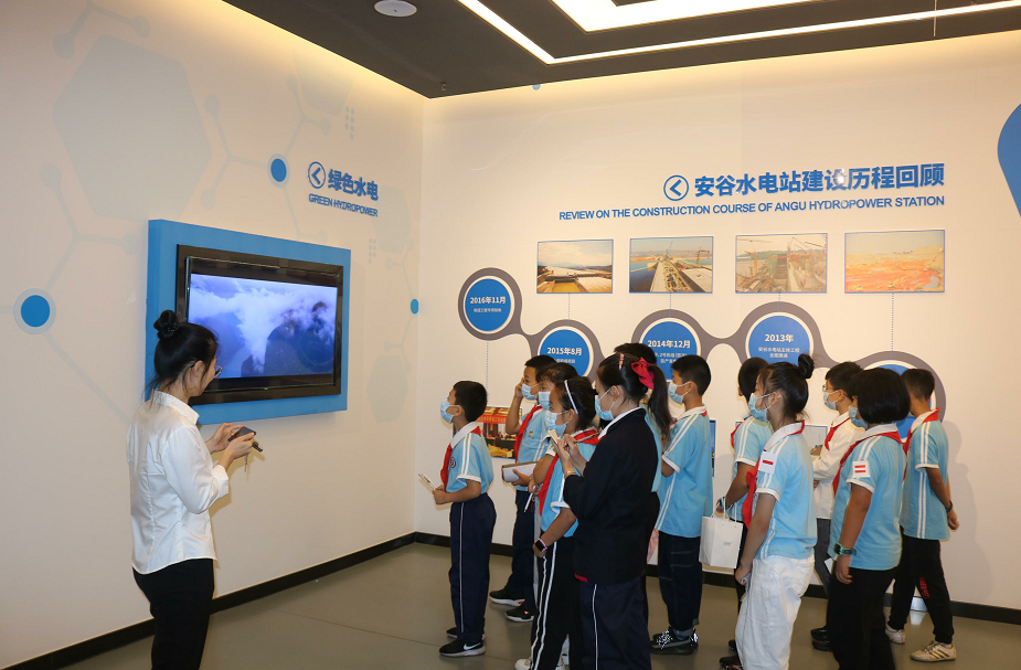 乐山市沙湾小学开展科技活动，增强师生生态保护意识