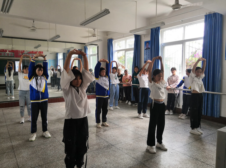 夹江县木城中学开展课后延时服务,特色课程受欢迎
