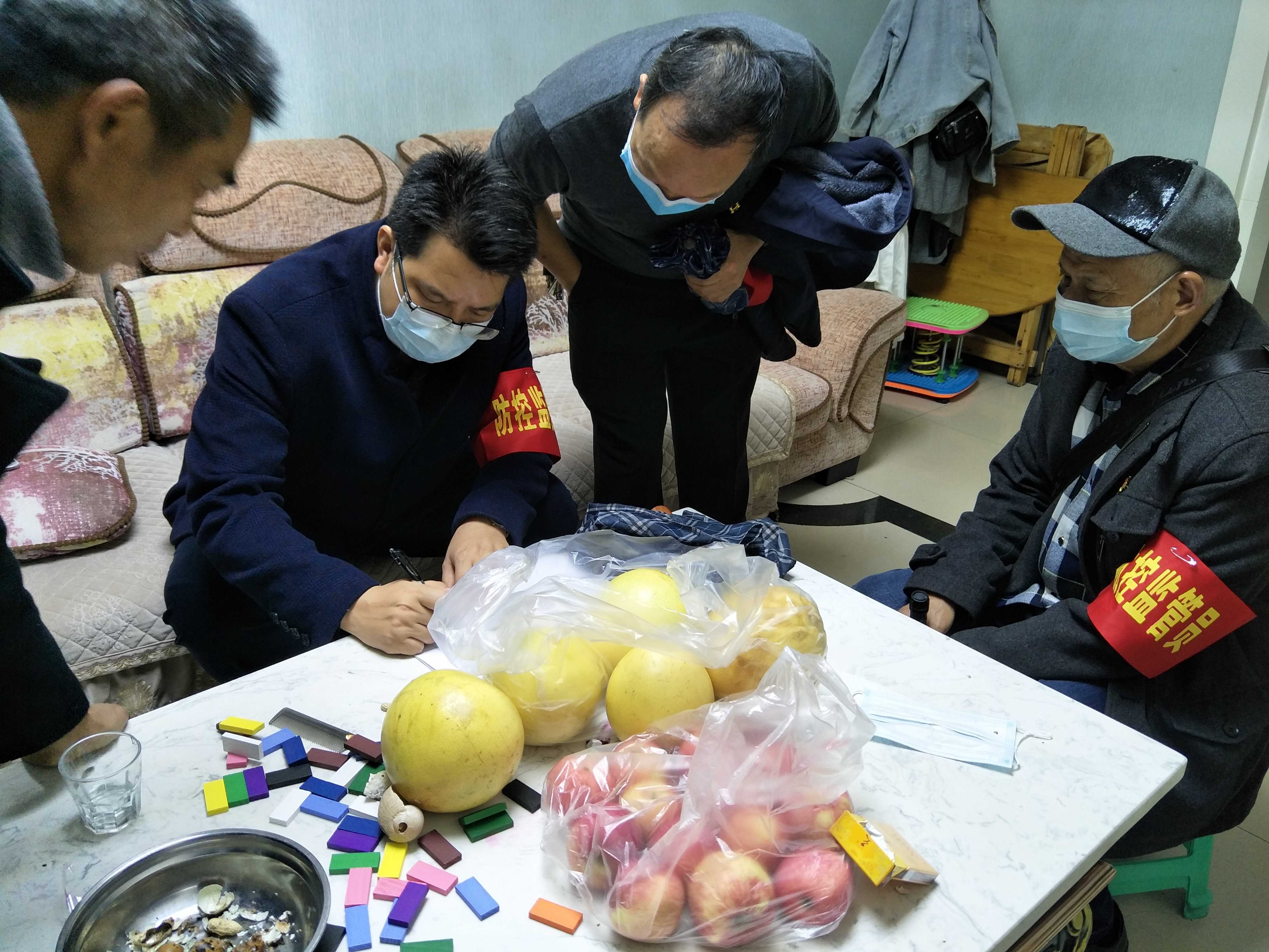 张正华志愿活动.jpg 张正华志愿活动.jpg