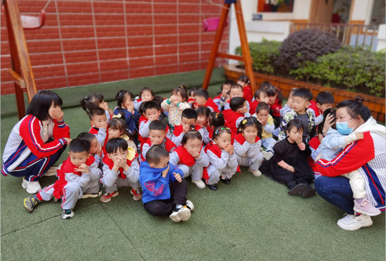 乐山市沙湾区实验幼儿园:开展消防应急演练活动