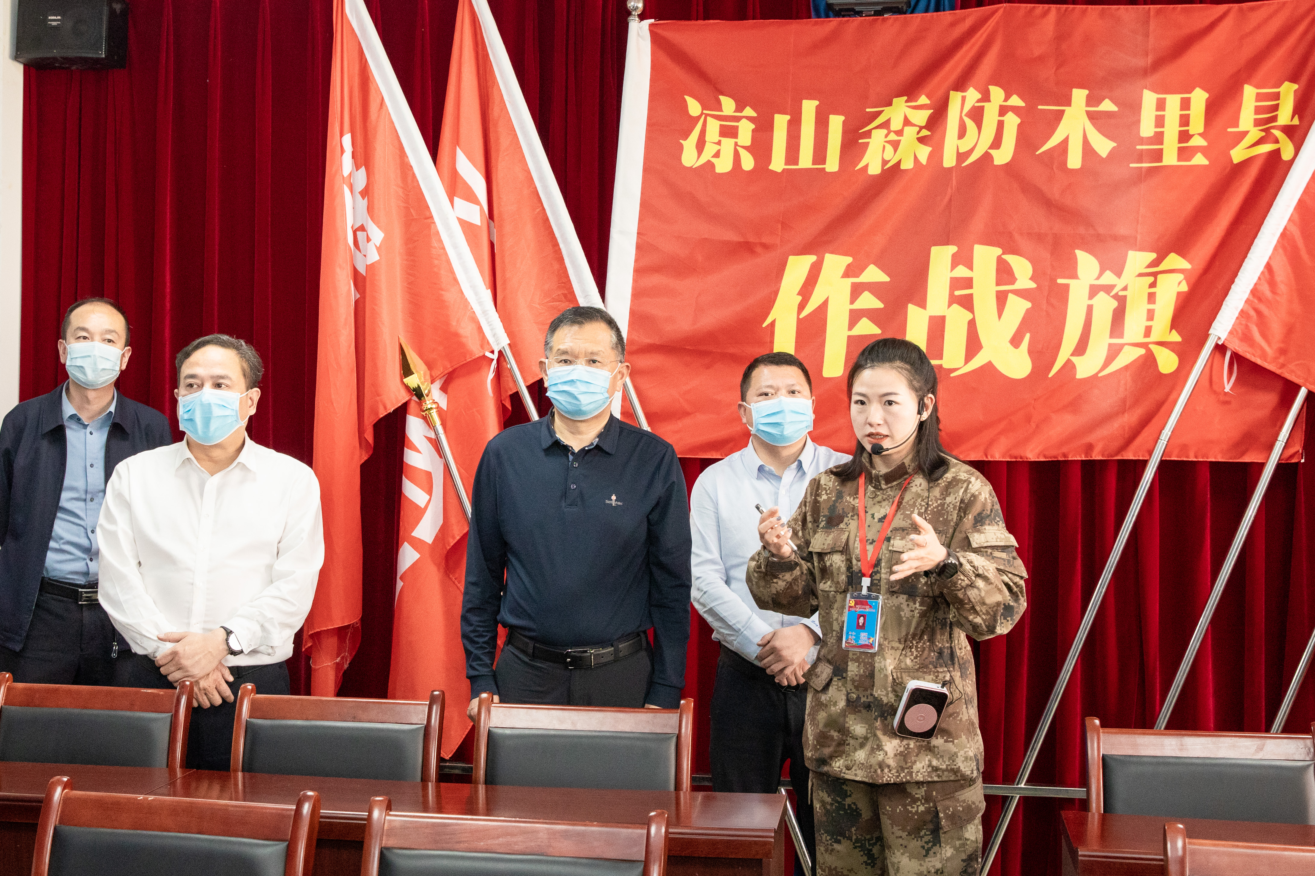 李建勤在木里县督导森林草原防灭火工作