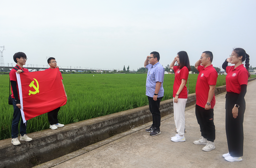 西南石油大学研究生实践团:感悟青年“赶考路”