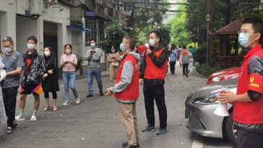 全省教育系统工作者主动下沉一线参与疫情防控工作