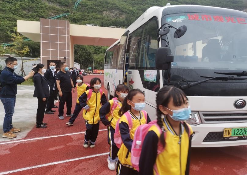 泸定 2.jpg 泸定 2.jpg