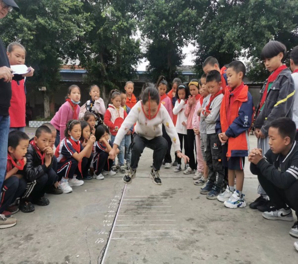 界牌小学.jpg 界牌小学.jpg