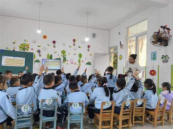 夹江县开展2022年秋季幼教送教下乡活动