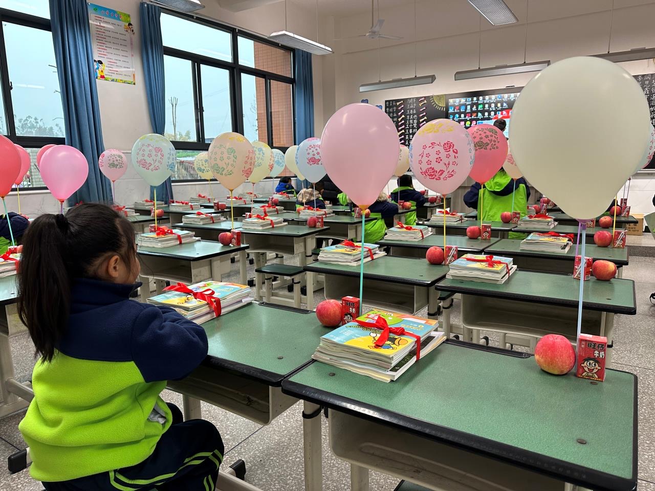 000_荣县梧桐树小学:做实“三字诀”平安顺利开学_tmp_b29756a36d04592a0086040f52858b63(1280×960).jpg 000_荣县梧桐树小学:做实“三字诀”平安顺利开学_tmp_b29756a36d04592a0086040f52858b63(1280×960).jpg