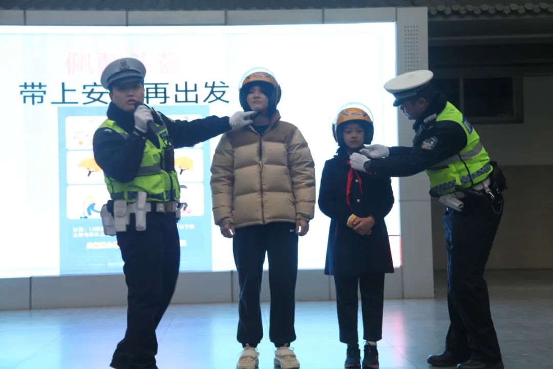 图片二.jpg 图片二.jpg