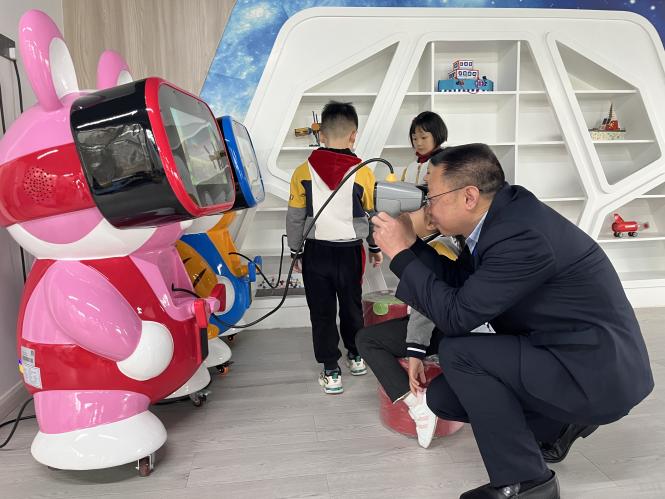 内江市举行2023年市级智慧教育学校创建工作会议