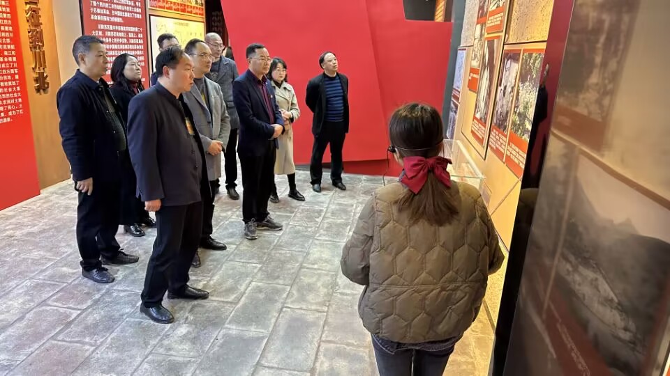 苍溪县教研室：追溯红色足迹，重温峥嵘岁月
