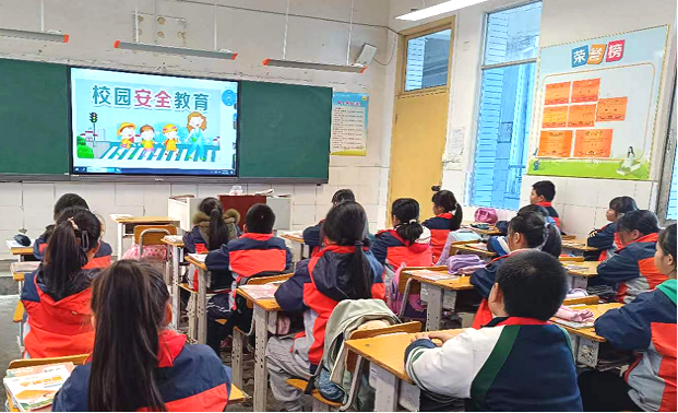 夹江甘江一小开展“话安全·促和谐”主题宣传教育