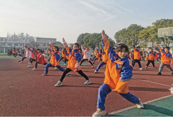 广汉市广兴小学:“四个升级”探索家校共育新路径