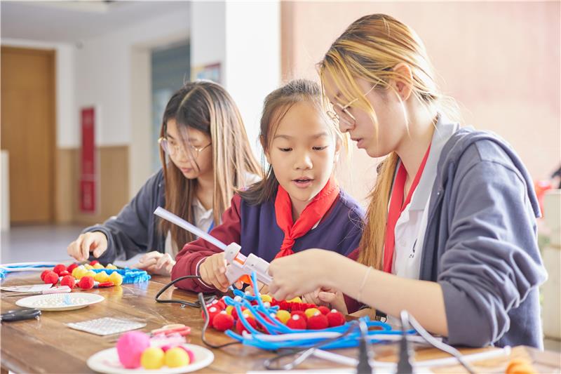 泰国师生到眉山北外东坡学校开展研学活动