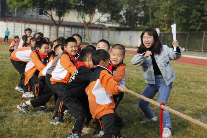 广汉市松林学校：体育文化节呈现多个“好”