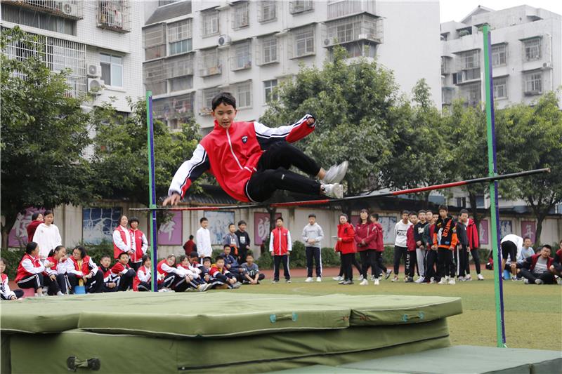 广汉市宏华外国语学校：首届校园艺体周精彩呈现