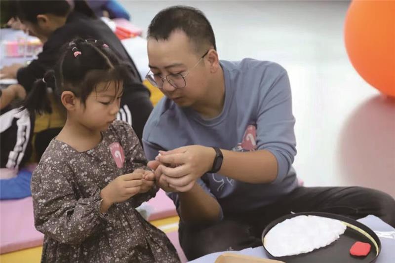 其乐融融过中秋