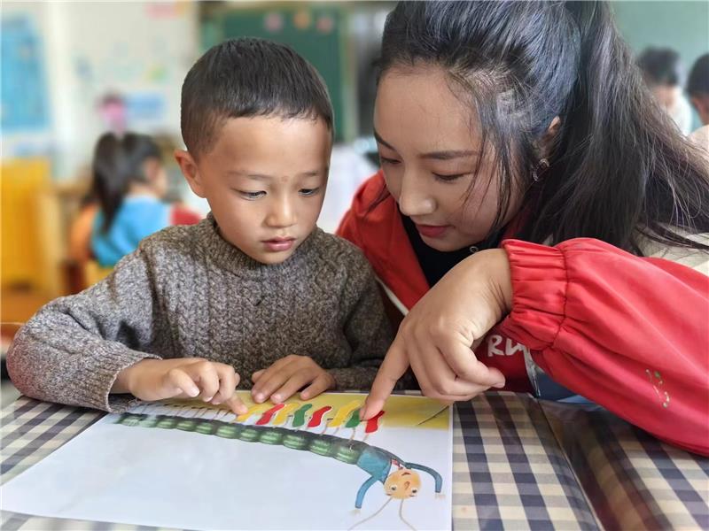 甘孜县：健康有序开展学前学普工作