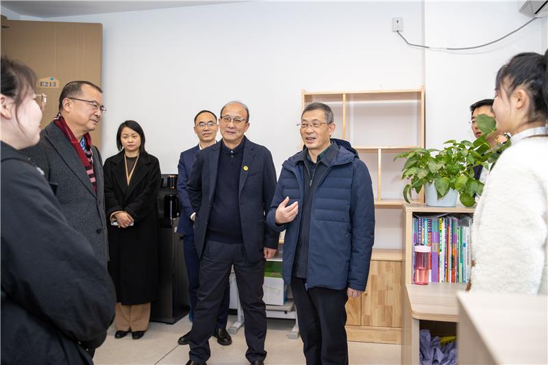 余孝其到成都东部新区调研教育综合改革试验区建设 