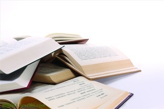 通江县366名新入职教师在革命先烈面前宣誓