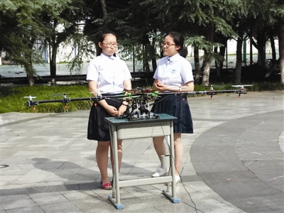 德阳高中生斩获国际发明展两金一银