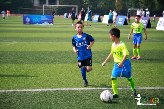 “2018年四川省青少年足球夏令营”青白江开营