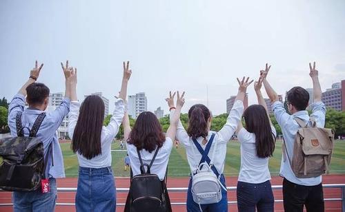 四川5年内每年培养3000名公费师范生